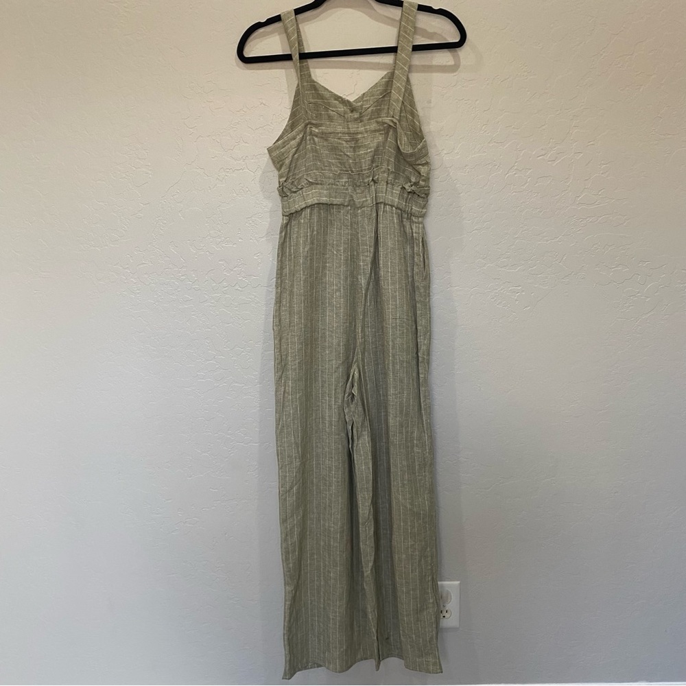 𝅺Romeo & Juliet Couture Linen Blend Olive Green Pinstripe Jumpsuit Size S NWT - Picture 9 of 10